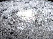 Tavolo trasparente "lunatico"