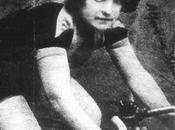Agostino Ferrente dirige Margherita Hack videoclip Tetes Bois dedicato alla ciclista ribelle Alfonsina Strada
