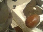 Foto giorno settembre 2010 beccato letto della moglie arrestato ministro dello swaziland