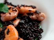 Venere piatto prima linea: riso nero gamberi spumante