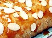 Plumcake pesche sciroppate, cardamomo mandorle