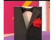 biglietto auguri dalla forma Smoking