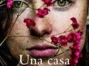 casa petali rossi Kamala Nair