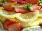 Torta ricotta, limone fragole