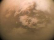 Cassini nuove immagini delle nuvole polari Titano