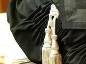 magistrati processo percosse moglie amante.