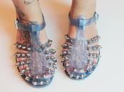 Fashion DIY: Jelly sandals studded Sandali plastica borchiati