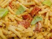 RICETTE: Pasta pomodori, acciughe capperi