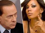 Cattivona, cattivona, cattivona: canta Berlusconi