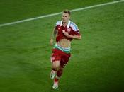 Bendtner rischia indagine UEFA pubblicità occulta Danimarca-Portogallo