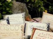 Cuscini ricamati maestre