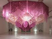 Strabilianti patterns nelle installazioni "pop-up paradise" manuel ameztoy