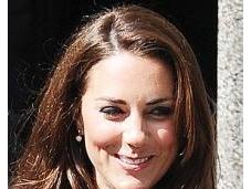 Kate Middleton sempre bella sorridente
