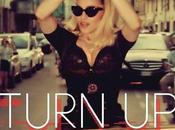 “Turn radio” Madonna