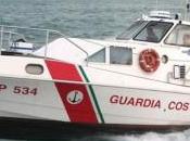 Salerno fuoco barca diporto Salvate Guardia Costiera salva persone