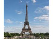 Parigi: Torre Eiffel cambia look 2013
