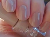 Essence n°70 "Nude it!" Colour