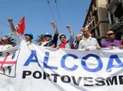 >>Il blocco degli operai dell’Alcoa