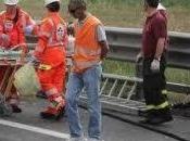 Chiaiano-Napoli nord Agguato mentre guida L’uomo precipita cavalcavia