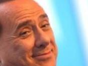 Berlusconi torna: extraterrestre portami