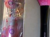 Blush Brush -ESSENCE-
