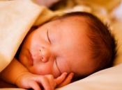 Sonno neonati: dovrebbero dormire bene dopo mesi