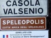 Benvenuti Speleopolis, Grotta