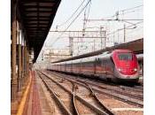 Frecciarossa ritarda scendere Roma. Scoppia polemica