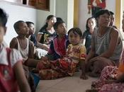 Dopo l'elezione farsa birmania, scontri paese