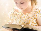 Leggere libri all’asilo