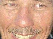 Guardalinee ucciso calci, arrestati ragazzini calciatori.