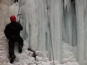 Arrampicata sulle cascate ghiaccio