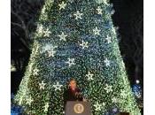 Obama accende l’albero Natale