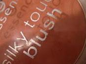 ESSENCE: silky touch blush
