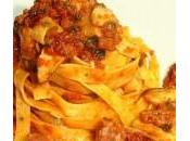 Ricette primi: fettuccine salsiccia, porcini menta