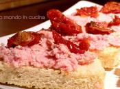 Crostini crema prosciutto cotto pomodori secchi