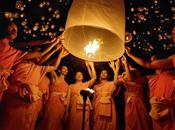 grande spettacolo delle lanterne Thailandia