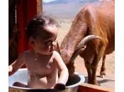 “Bebè”, film sull’emozione primi mesi vita