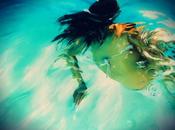 Foto? dipinti sott’acqua! Sarah Harvey pittura.