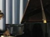 buona musica pianoforte fascino concerto giovane pianista