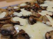 pizza rovesciata carciofi, funghi scamorza