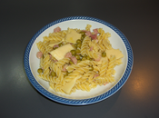 Fusilli prosciutto, piselli emmental