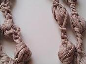 Statement Necklace: Collana puff stitch beige