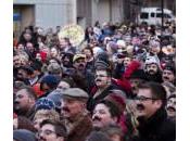 Usa, Guinness Primati: 1544 persone baffi finti