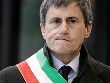 Alemanno: “Gli italiani devono pagare Conclave”. Chiesti milioni rimborso Governo