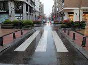 incroci Madrid sono così. Hanno semplicemente tolto auto loro posto hanno messo panchine verde. Ripetiamo: semplicemente!