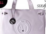 Fashion Poll Borsa Armani Jeans: quale colore scegliere?