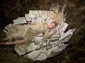 Come reagire alla perdita della mamma “Wonderland” Kirsty Mitchell