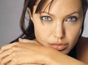 Angelina Jolie sottoposta mastectomia prevenire tumore seno