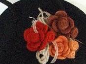 Cucito creativo: borsa feltro rose lana cardata